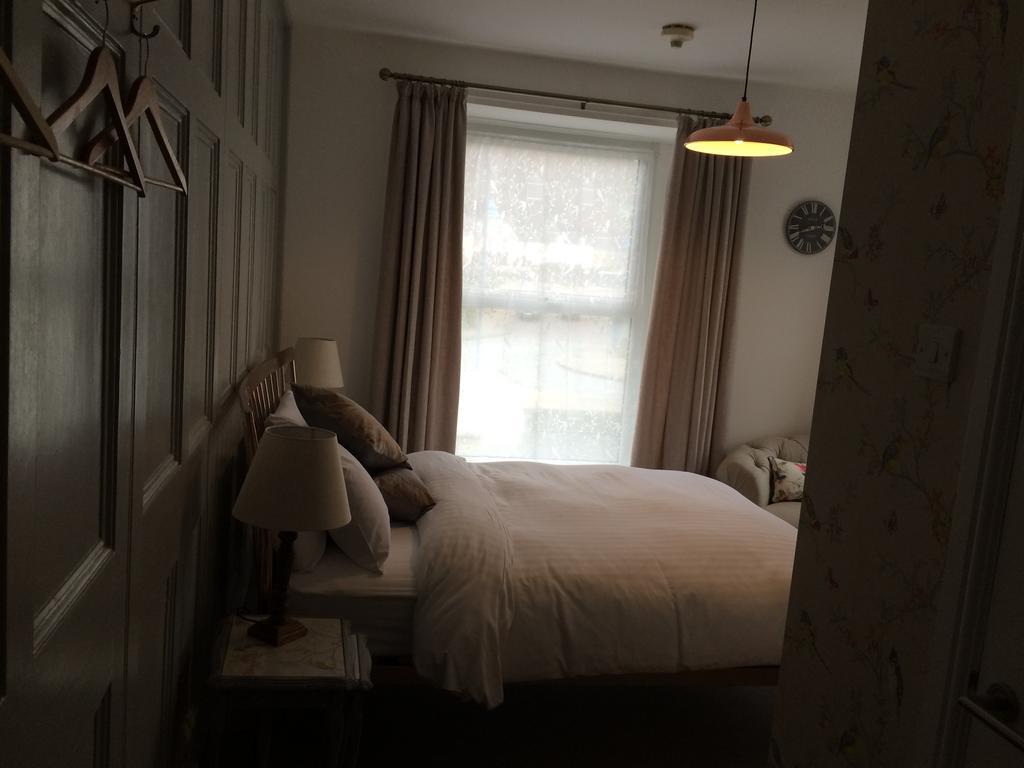 Hotel Arms