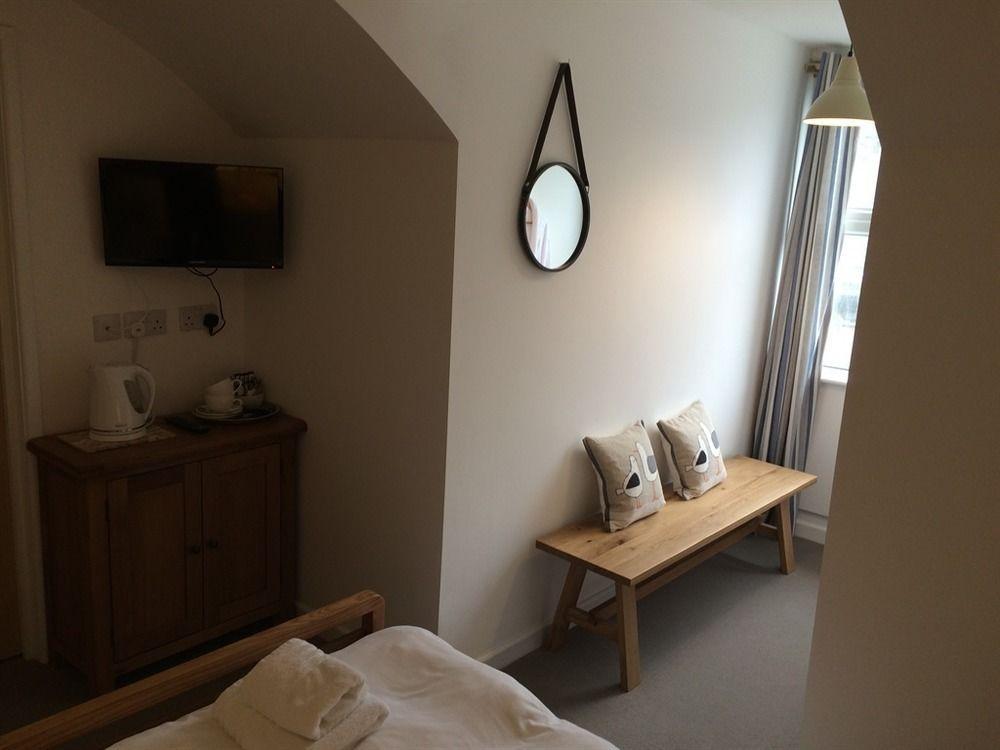 Arms 3* Portreath