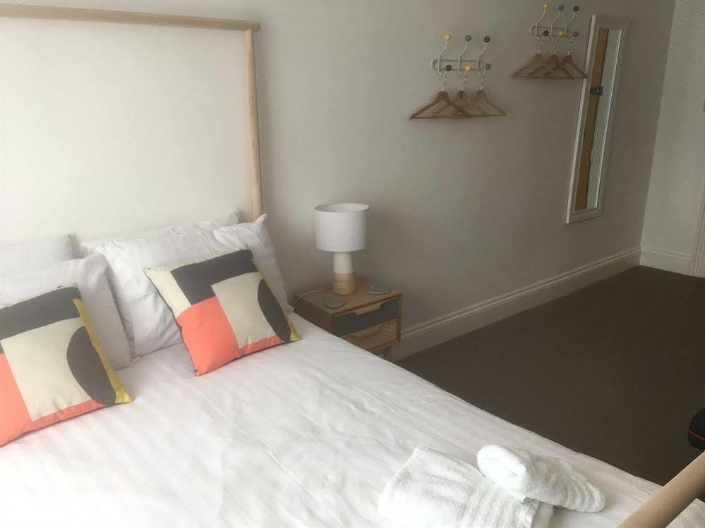 Arms Hotel 3*